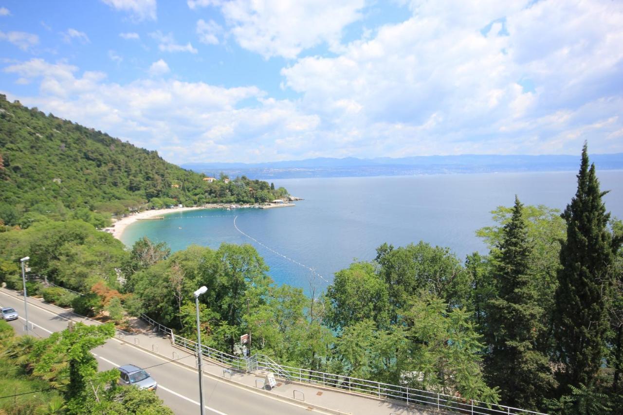 Apartments And Rooms By The Sea Medveja, Opatija - 2305 Lovran Exterior foto