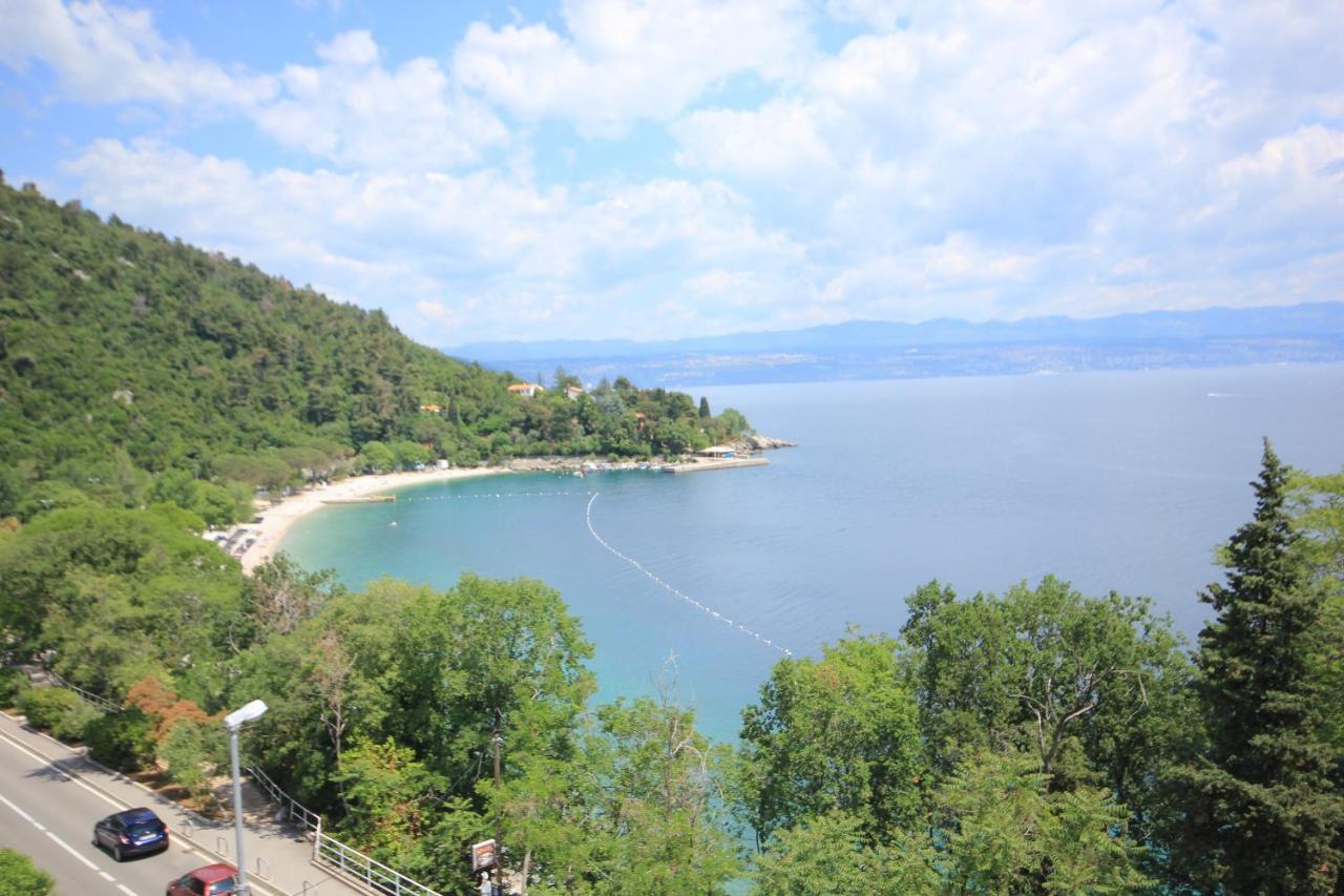 Apartments And Rooms By The Sea Medveja, Opatija - 2305 Lovran Exterior foto
